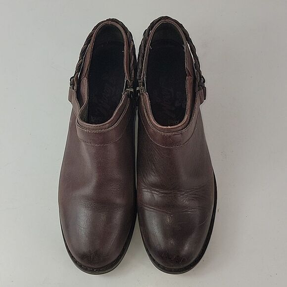 Tara M Ginnie Brown Leather Western O-Ring Ankle Boots - Picture 10 of 15